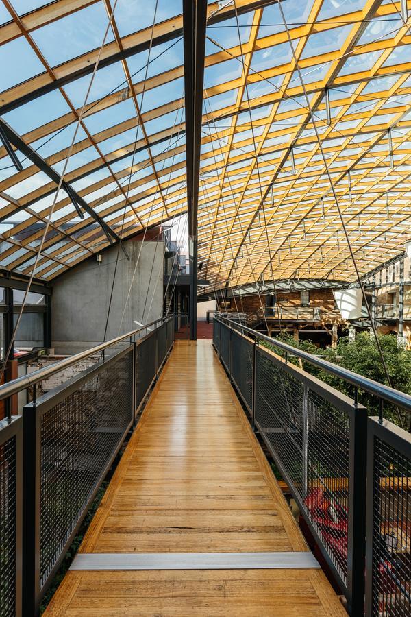 亨利琼斯艺术酒店 霍巴特 外观 照片 Skywalk